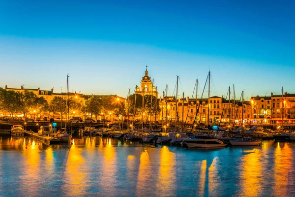 Gün batımı görünümü, eski liman, La Rochelle, Frangı