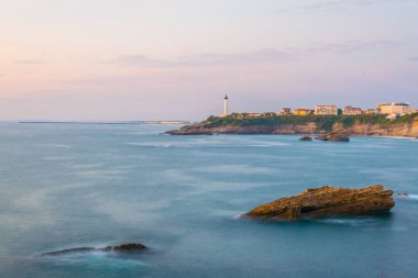 Biarritz deniz feneri, Frangı gün batımı görünümü