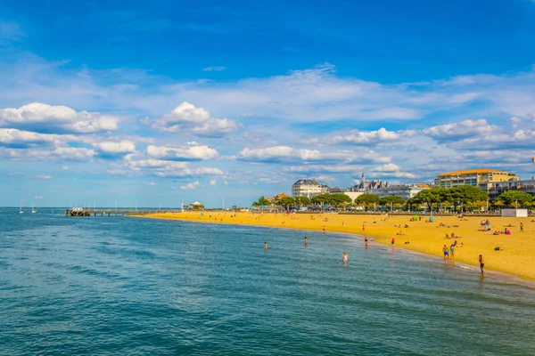 Arcachon França Maio 2017 Pessoas Estão Desfrutando Dia Ensolarado Uma — Fotografia de Stock