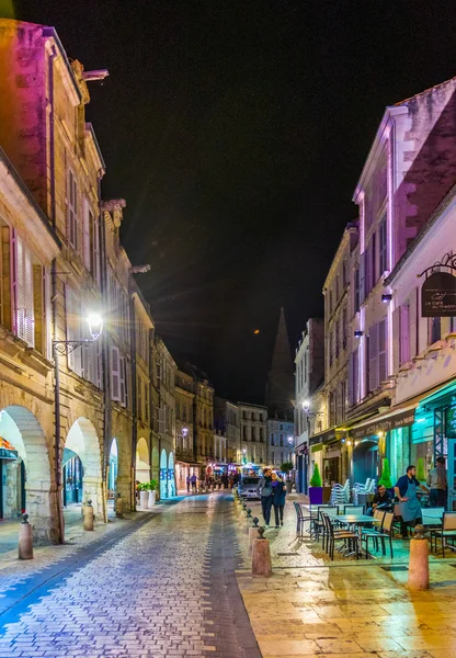 Rochelle Frankrijk Mei 2017 Nacht Weergave Van Een Smalle Straat — Stockfoto