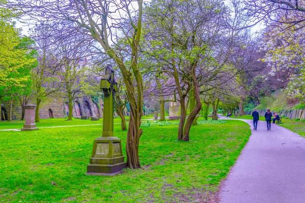 Vista Antigo Cemitério Espalhado Pelo Jardim Saint James Liverpool Inglaterra — Fotografia de Stock