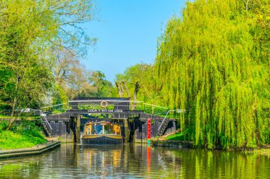 River Avon Stratford upon Avon, Englan yakınındaki Colin P. Witter kilit