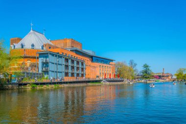 Stratford upon Avon, Englan Royal Shakespeare Company barındırma kuğu tiyatro görünümünü