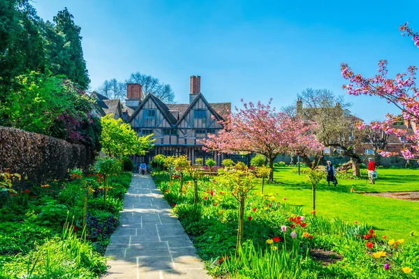 View Hall Croft Gardens Stratford Avon Englan — стоковое фото