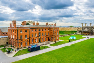 Avlu lincoln kale, Englan