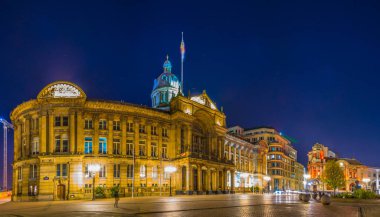 Birmingham Müzesi ve Sanat Galerisi, Englan gece görünümü