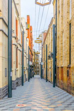 Liverpool Merkezi, Englan dar sokak