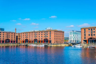 Albert dock Liverpool güneşli gün boyunca, Englan