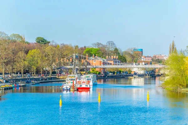 Weergave Van Residentiële Huizen Naast Rivier Dee Chester Englan — Stockfoto