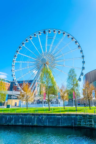 Liverpool Royaume Uni Avril 2017 Centre Congrès Echo Une Roue — Photo