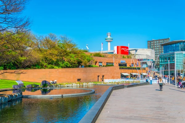 Liverpool Royaume Uni Avril 2017 Gratte Ciel Verre Côté Parc — Photo