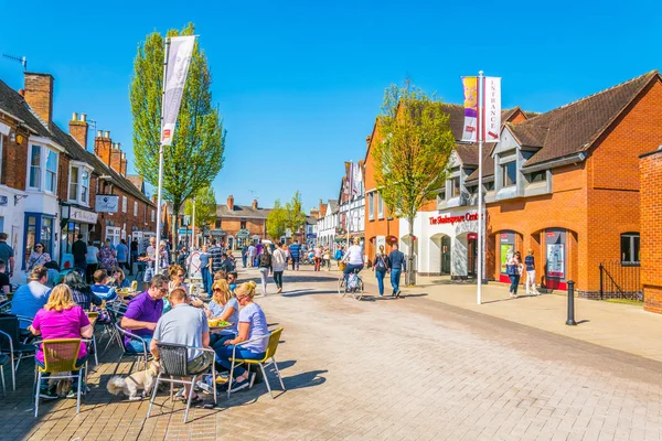 Stratford Avon Vereinigtes Königreich April 2017 Menschen Flanieren Entlang Traditioneller — Stockfoto