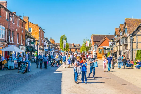 Stratford Avon Egyesült Királyság 2017 Április Emberek Sétálnak Mellett Hagyományos — Stock Fotó