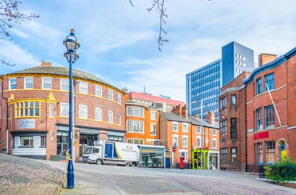 Nottingham Reino Unido Abril 2017 Vista Uma Praça Frente Castelo — Fotografia de Stock