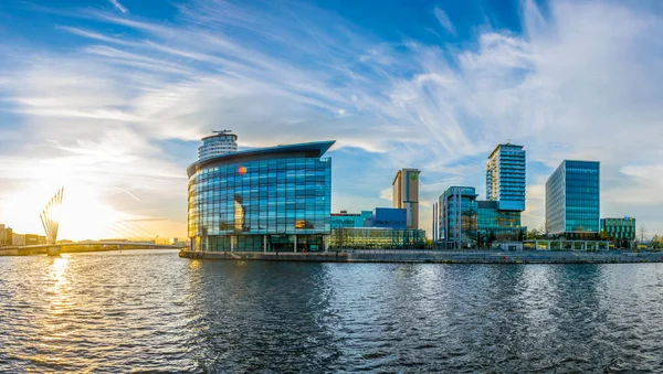 Manchester United Kingdom Апреля 2017 Media City Manchester Sunset Englan — стоковое фото