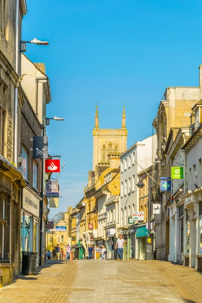 Stamford Verenigd Koninkrijk April 2017 Weergave Van Een Winkelstraat Stamford — Stockfoto