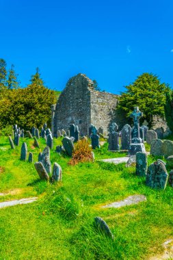 Glendalough yerleşim, Irelan antik bir mezarlıkta
