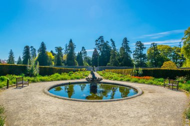Irelan Powerscourt Estate Çeşmesi