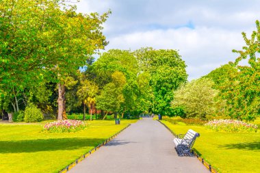 Dublin, Irelan Phoenix Park'ta insanların Bahçe