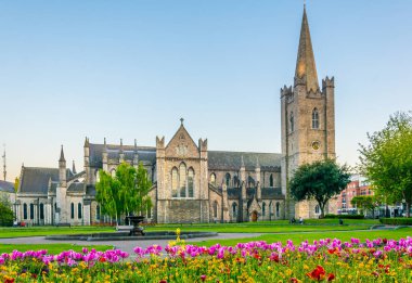 St. Patrick Katedrali Dublin, Irelan gece görünümü