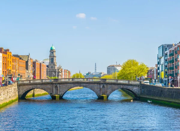 Riverside Liffey Domineras Saint Paul Church Dublin Lagarnas — Stockfoto