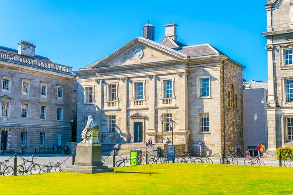 View of a building on the parliament square inside of the trinity college campus in Dublin, Irelan