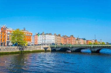 Dublin, İrlanda, 9 Mayıs 2017: Liffey Dublin, Irelan, Riverside