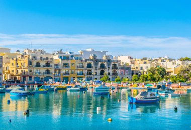 Balıkçı tekneleri Birzebbuga, Malt demirlemek