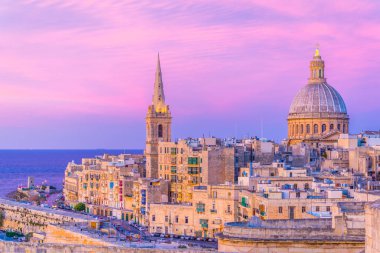 Karmelit kilisenin Valletta, Malt Our Lady of Mount Carmel Sunset görünümü