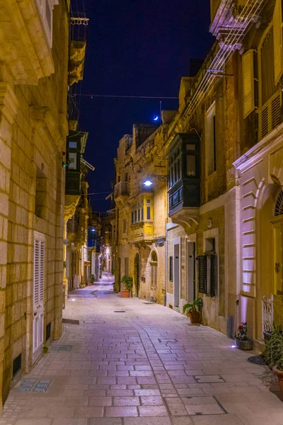 Nacht Uitzicht Een Smalle Straat Birgu Mout — Stockfoto