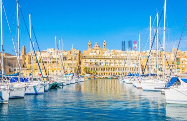 Görünümü grand harbour Marina şehir, Malt Birgu ve Senglea arasında