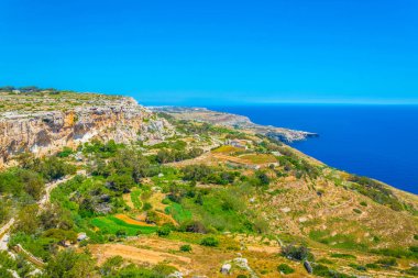 Malt düzensiz sahil