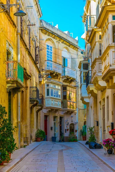 Vista Una Calle Estrecha Centro Histórico Birgu Malta — Foto de Stock