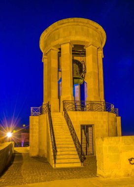 Valletta, Malt kuşatma çan gece görünümü