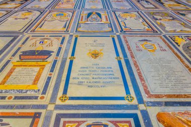 Mdina, Malta, 2 Mayıs 2017: St. Paul's Katedrali, Mdina, Malt mezarlar