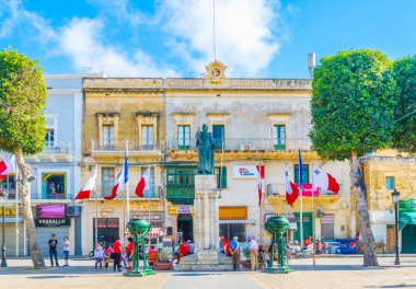 Victoria (Rabat), Malta, 7 Haziran 2017: Victoria (Rabat), Gozo, Malt merkezi kare görünümünü