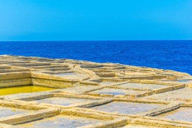 Marsalforn, Gozo, Malt yakınındaki tuz tava