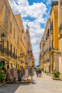 Trapani, İtalya, 21 Nisan 2017: Via torre arsa içinde Trapani, Sicilya, Ital görünümünü