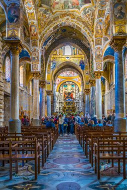 Palermo, İtalya, 22 Nisan 2017: İç Santa Maria Dell Palermo, Sicilya, Ital Ammiraglio kilisede