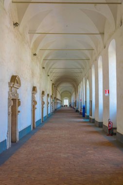 Catania, İtalya, 27 Nisan 2017: benedettini di san Nicolo, Sicilya, Ital eski manastırda bulunan koridorda Catania Üniversitesi