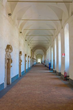 Catania, İtalya, 27 Nisan 2017: benedettini di san Nicolo, Sicilya, Ital eski manastırda bulunan koridorda Catania Üniversitesi