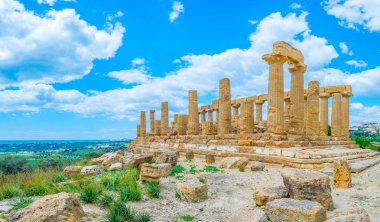 Sicilya, Ital bölgesindeki Agrigento yakınlarında tapınaklar vadisi Juno temple görünümünü