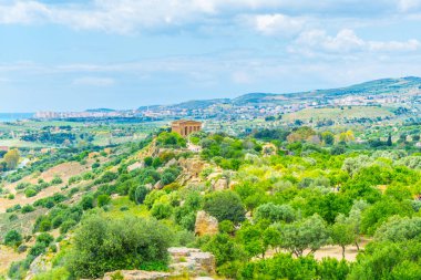 Concordia tapınak tapınak Sicilya, Ital bölgesindeki Agrigento yakınlarında vadisinde görünümünü