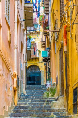 Tarihi şehir Sicilya bölgesindeki Agrigento, Ital dar bir sokakta görünümünü