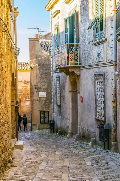 Vista Una Calle Estrecha Centro Histórico Erice Pueblo Sicilia Ital — Foto de Stock