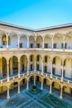 Palermo, Sicilya, Ital Palazzo dei Normanni avlusu