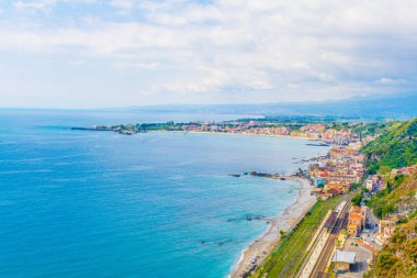 Taormina, Sicilya, Ital tren istasyonunda havadan görünümü