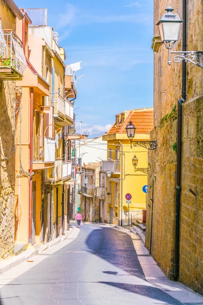 Enna Sicilya Ital Dar Bir Sokakta Görünümünü — Stok fotoğraf