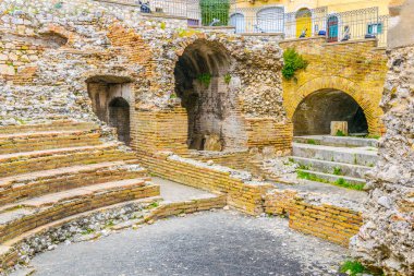 Taormina, Sicilya, Ital antik kalıntılar görünümünü