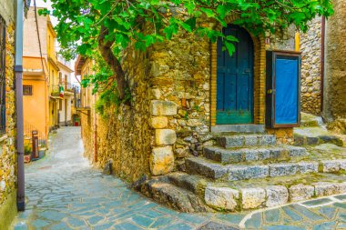 Castelmola, Sicilya, Ital dar bir sokakta görünümünü